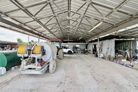 Immobilier commercial à vendre à Homestead, Floride № 1992476 - photo 12