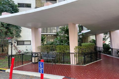 Condo in Sunny Isles Beach, Florida, 3 bedrooms  № 1738317 - photo 4