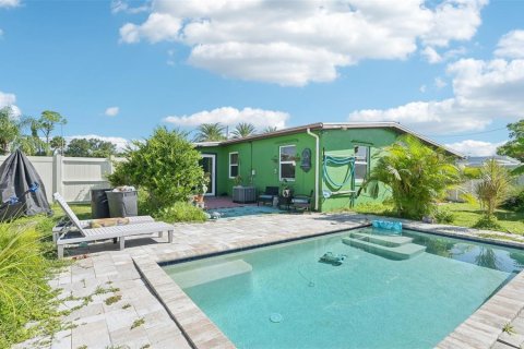 Casa en venta en Port Charlotte, Florida, 2 dormitorios, 103.68 m2 № 1910724 - foto 3