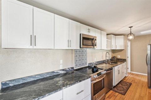 Casa en venta en Port Charlotte, Florida, 2 dormitorios, 103.68 m2 № 1910724 - foto 8