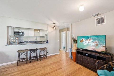 Casa en venta en Port Charlotte, Florida, 2 dormitorios, 103.68 m2 № 1910724 - foto 6