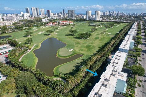 Купить кондоминиум в Халландейл-Бич, Флорида 1 спальня, 67.82м2, № 2066300 - фото 5