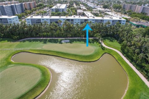 Купить кондоминиум в Халландейл-Бич, Флорида 1 спальня, 67.82м2, № 2066300 - фото 4