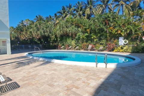 Купить кондоминиум в Халландейл-Бич, Флорида 1 спальня, 67.82м2, № 2066300 - фото 21