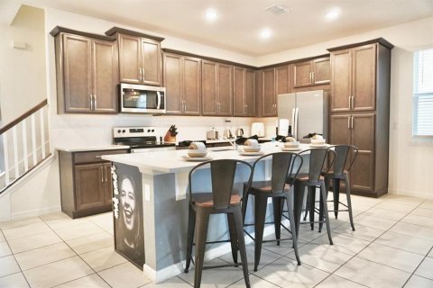 Touwnhouse à vendre à Kissimmee, Floride: 6 chambres, 213.12 m2 № 1586356 - photo 19