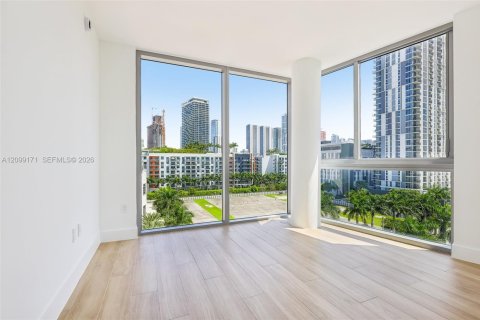 Copropriété à vendre à Miami, Floride: 2 chambres № 2400718 - photo 12