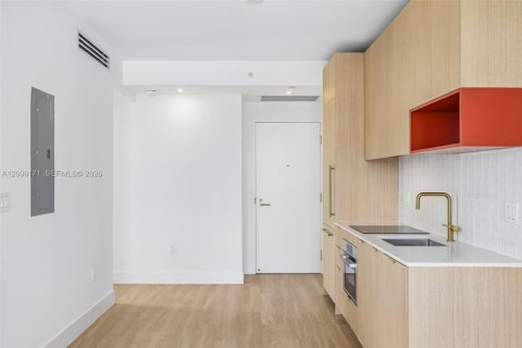 Copropriété à vendre à Miami, Floride: 2 chambres № 2400718 - photo 7