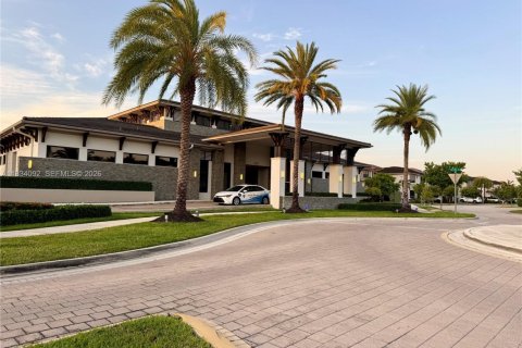 Adosado en venta en Miami Lakes, Florida, 3 dormitorios, 157.19 m2 № 2181811 - foto 16