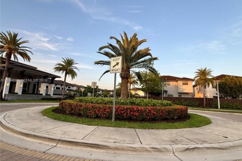 Adosado en venta en Miami Lakes, Florida, 3 dormitorios, 157.19 m2 № 2181811 - foto 23
