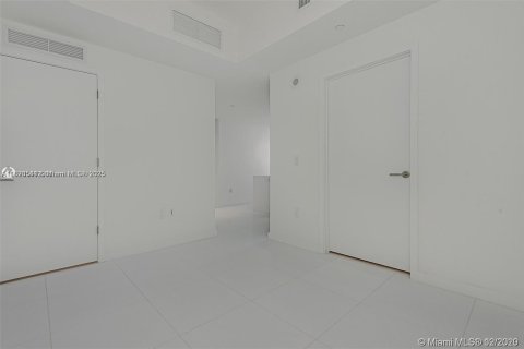 Condo in Miami, Florida, 2 bedrooms  № 1783798 - photo 18