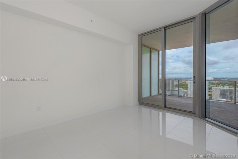 Condo in Miami, Florida, 2 bedrooms  № 1783798 - photo 16