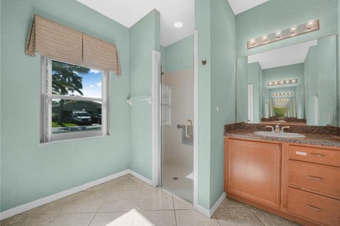 House in Winter Haven, Florida 3 bedrooms, 156.08 sq.m. № 2400451 - photo 25