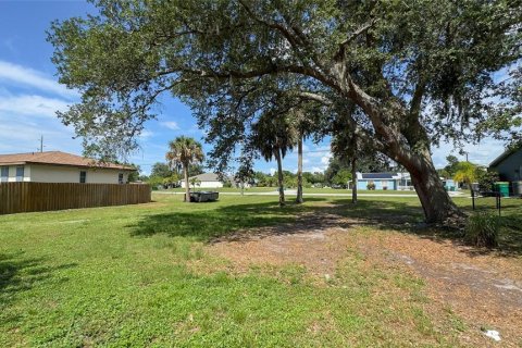Villa ou maison à vendre à Port Charlotte, Floride: 2 chambres, 94.2 m2 № 2149138 - photo 30