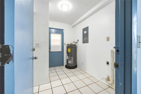 Villa ou maison à vendre à Port Charlotte, Floride: 2 chambres, 94.2 m2 № 2149138 - photo 21