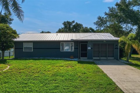 Villa ou maison à Port Charlotte, Floride 2 chambres, 94.2 m2 № 2149138