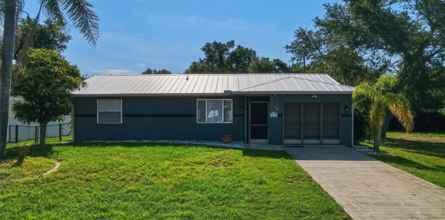 Villa ou maison à Port Charlotte, Floride 2 chambres, 94.2 m2 № 2149138