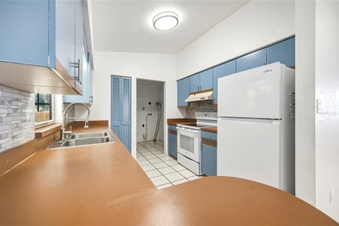 Villa ou maison à vendre à Port Charlotte, Floride: 2 chambres, 94.2 m2 № 2149138 - photo 18