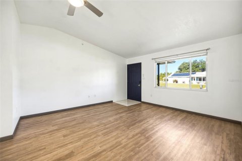 Villa ou maison à vendre à Port Charlotte, Floride: 2 chambres, 94.2 m2 № 2149138 - photo 9