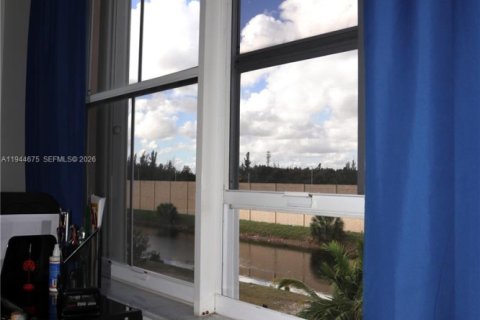 Copropriété à vendre à Doral, Floride: 2 chambres, 121.52 m2 № 2001188 - photo 17