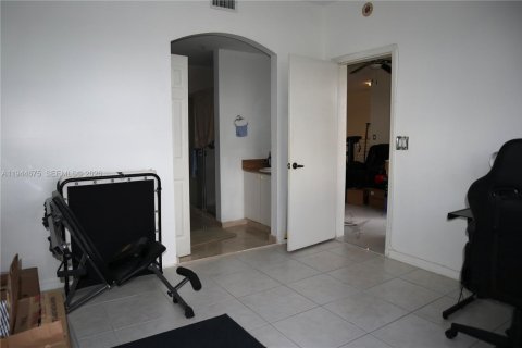 Copropriété à vendre à Doral, Floride: 2 chambres, 121.52 m2 № 2001188 - photo 16