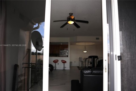 Copropriété à vendre à Doral, Floride: 2 chambres, 121.52 m2 № 2001188 - photo 13