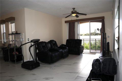 Copropriété à vendre à Doral, Floride: 2 chambres, 121.52 m2 № 2001188 - photo 10