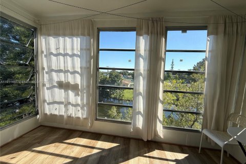 Купить кондоминиум в Лодерхилл, Флорида 2 спальни, 88.26м2, № 1967328 - фото 10