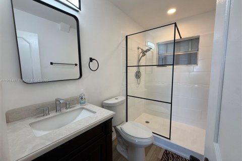 Купить кондоминиум в Лодерхилл, Флорида 2 спальни, 88.26м2, № 1967328 - фото 4