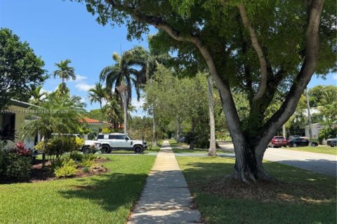 Villa ou maison à vendre à Miami Shores, Floride: 5 chambres, 539.95 m2 № 1875371 - photo 8