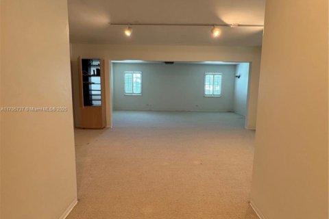 Villa ou maison à vendre à Miami Shores, Floride: 5 chambres, 539.95 m2 № 1875371 - photo 25