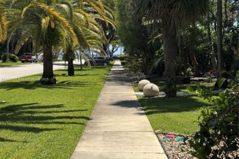 Villa ou maison à vendre à Miami Shores, Floride: 5 chambres, 539.95 m2 № 1875371 - photo 7