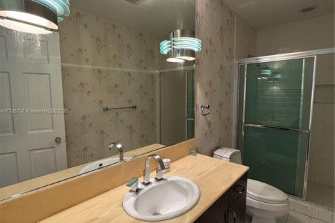 Villa ou maison à vendre à Miami Shores, Floride: 5 chambres, 539.95 m2 № 1875371 - photo 24