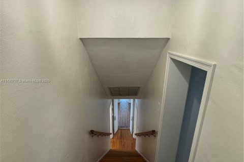 Villa ou maison à vendre à Miami Shores, Floride: 5 chambres, 539.95 m2 № 1875371 - photo 22