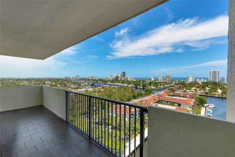 Condo in Fort Lauderdale, Florida, 2 bedrooms  № 1893477 - photo 4