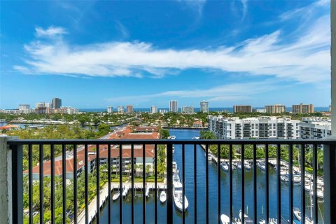 Condo in Fort Lauderdale, Florida, 2 bedrooms  № 1893477 - photo 2
