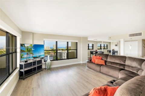 Condo in Fort Lauderdale, Florida, 2 bedrooms  № 1893477 - photo 5
