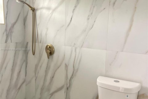 Villa ou maison à vendre à Lauderdale Lakes, Floride: 3 chambres, 159.42 m2 № 1966763 - photo 8