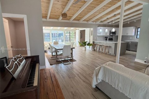 Villa ou maison à vendre à Lauderdale Lakes, Floride: 3 chambres, 159.42 m2 № 1966763 - photo 13