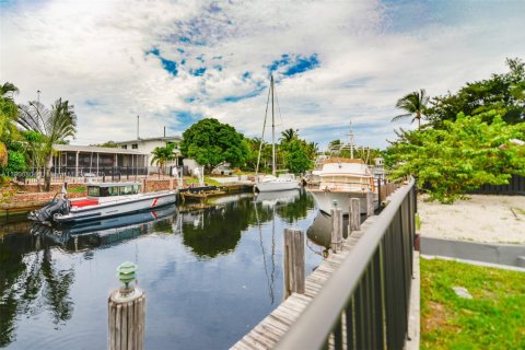 Villa ou maison à vendre à Lauderdale Lakes, Floride: 3 chambres, 159.42 m2 № 1966763 - photo 21