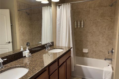 Adosado en venta en Kissimmee, Florida, 4 dormitorios, 175.03 m2 № 1909529 - foto 14