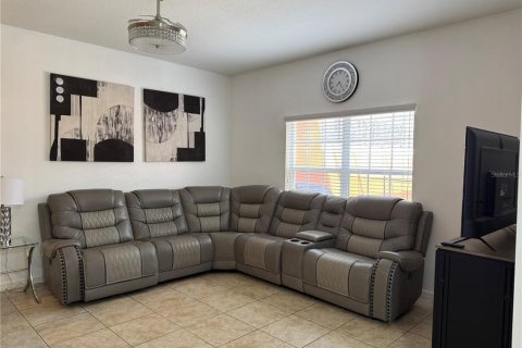 Adosado en venta en Kissimmee, Florida, 4 dormitorios, 175.03 m2 № 1909529 - foto 5