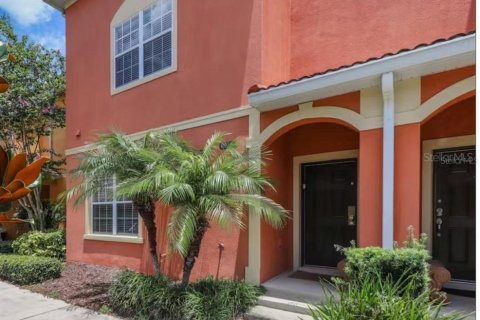 Adosado en venta en Kissimmee, Florida, 4 dormitorios, 175.03 m2 № 1909529 - foto 1