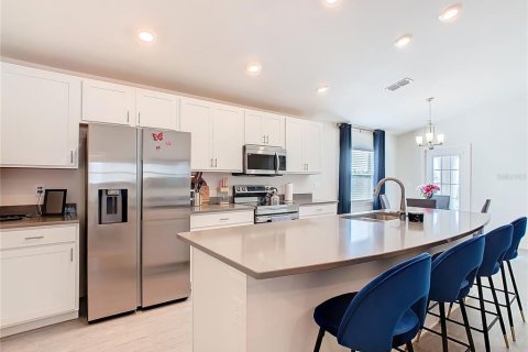 House in Lake Wales, Florida 4 bedrooms, 151.15 sq.m. № 1542702 - photo 7