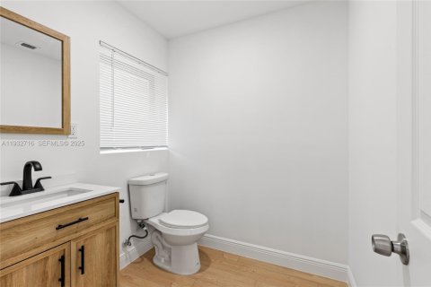 Снять в аренду виллу или дом в Холливуд, Флорида 3 спальни, 142.79м2, № 1991649 - фото 14