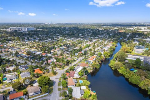 Снять в аренду виллу или дом в Холливуд, Флорида 3 спальни, 142.79м2, № 1991649 - фото 19