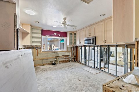 Купить виллу или дом в Сент-Питерсберг, Флорида 6 комнат, 180.23м2, № 1530769 - фото 5