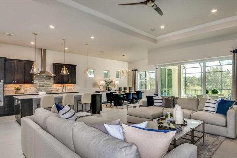 Casa en venta en Spring Hill, Florida, 3 dormitorios, 230.68 m2 № 2385937 - foto 2