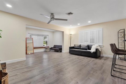 Casa en venta en Hollywood, Florida, 2 dormitorios, 146.32 m2 № 1805838 - foto 10