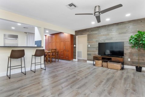 Casa en venta en Hollywood, Florida, 2 dormitorios, 146.32 m2 № 1805838 - foto 8