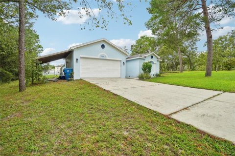 House in Weeki Wachee, Florida 4 bedrooms, 211.63 sq.m. № 1879344 - photo 3